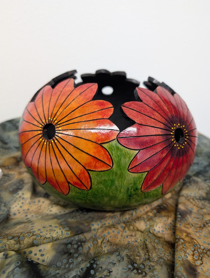 Gourd Bowl Hand Carved Big Daisy #6
